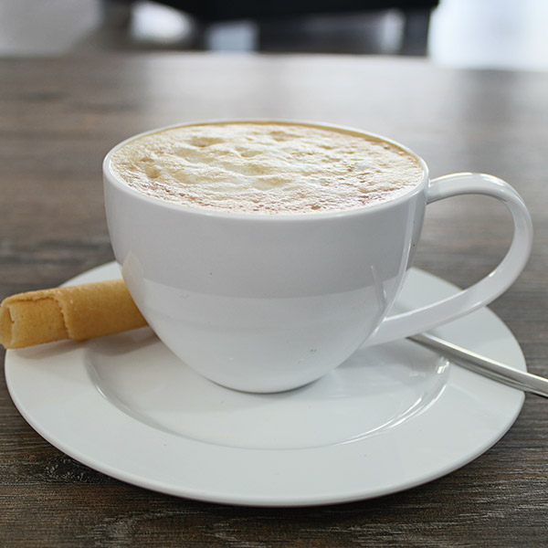 Set of a cup and saucer