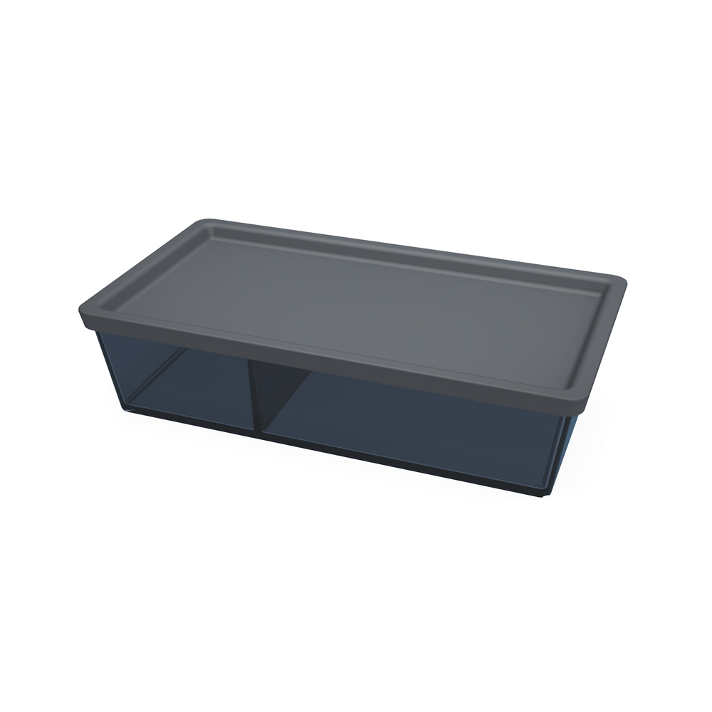 Tiny Thomas with divider