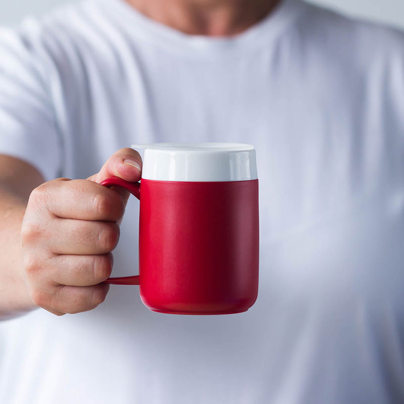 Mug with internal cone with lid