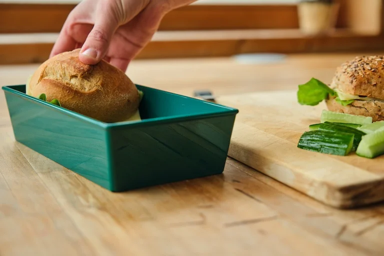 2GO-tiny thomas mit Brotchen
