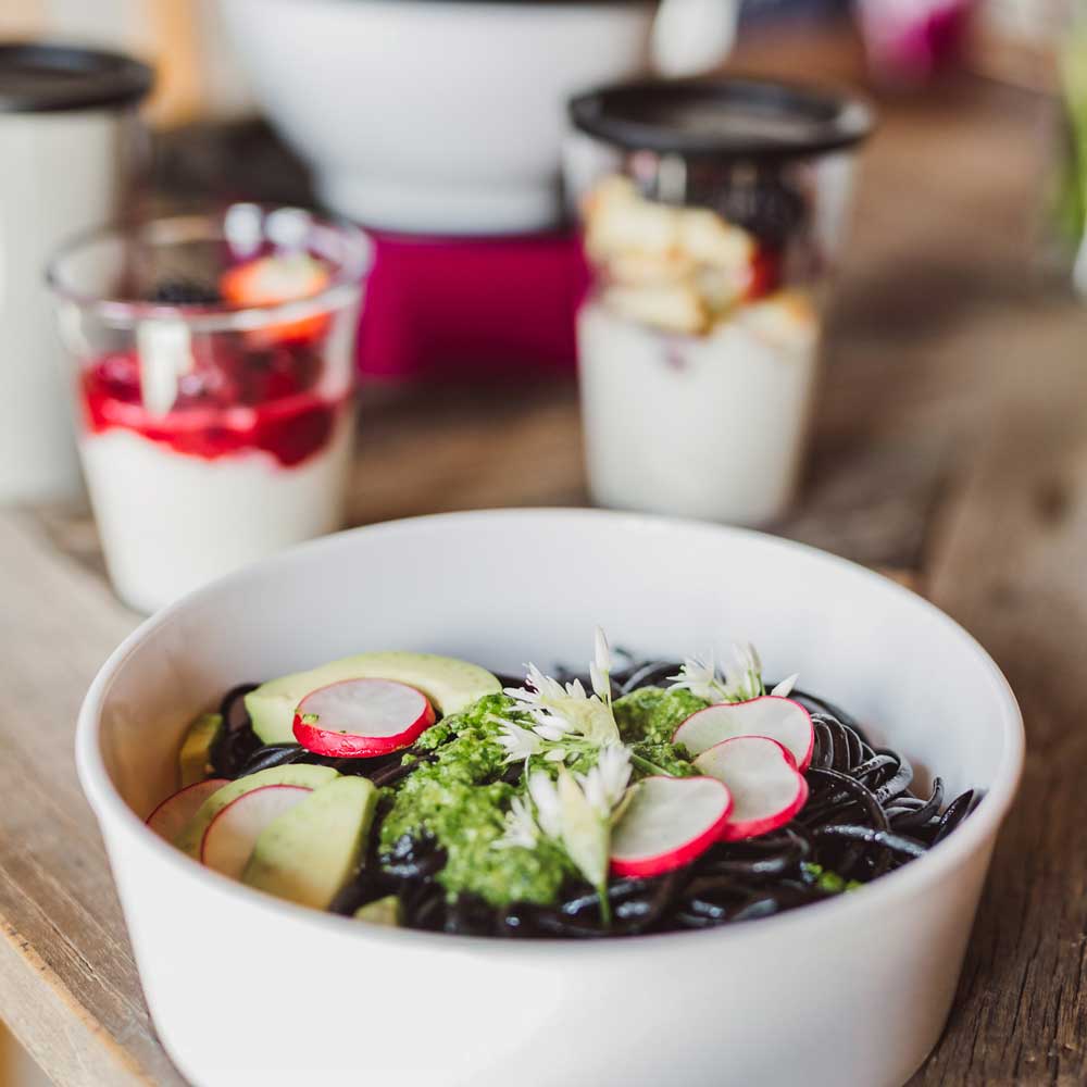 Weiße ORNAMIN To-go Mehrwegschale