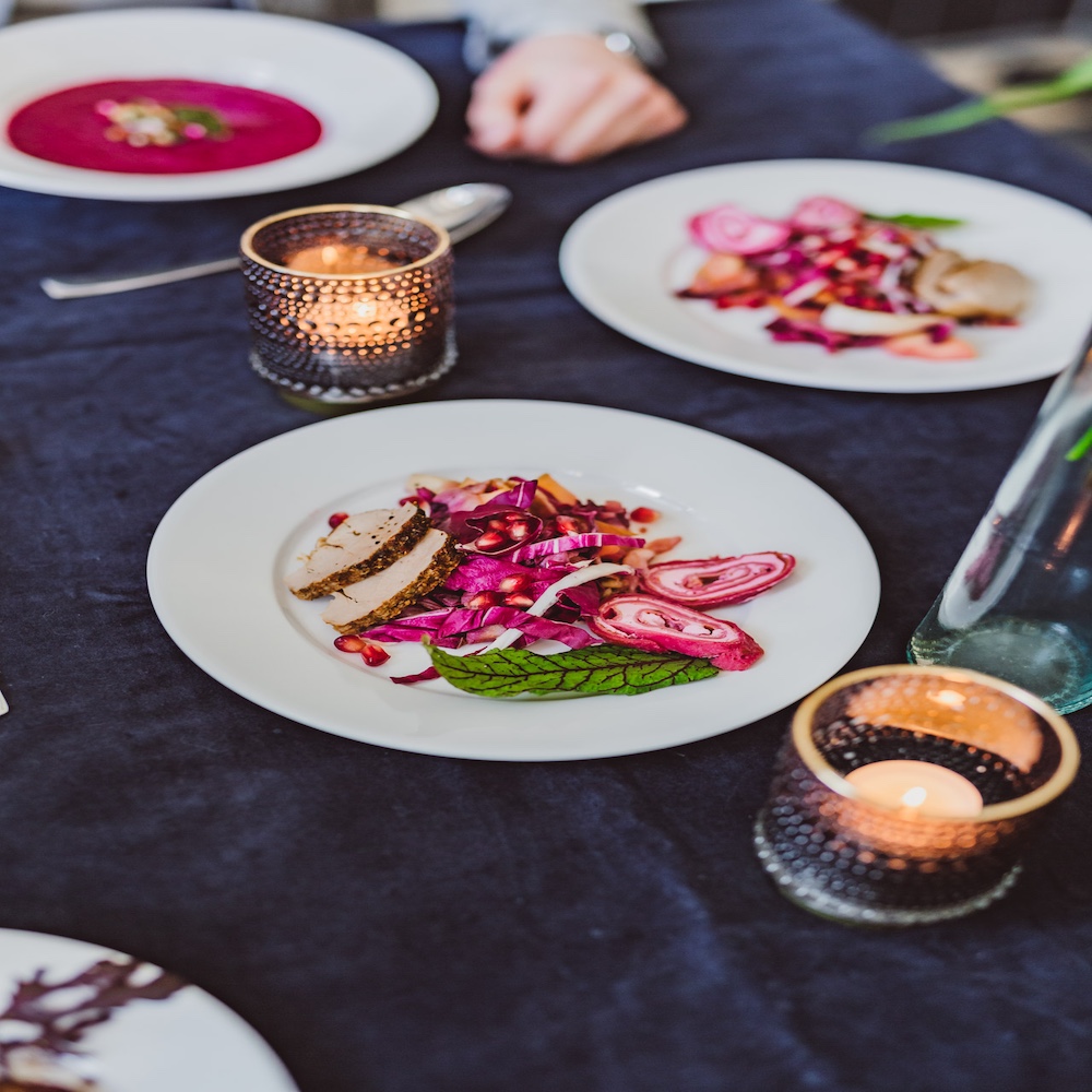 Dinner plate Country