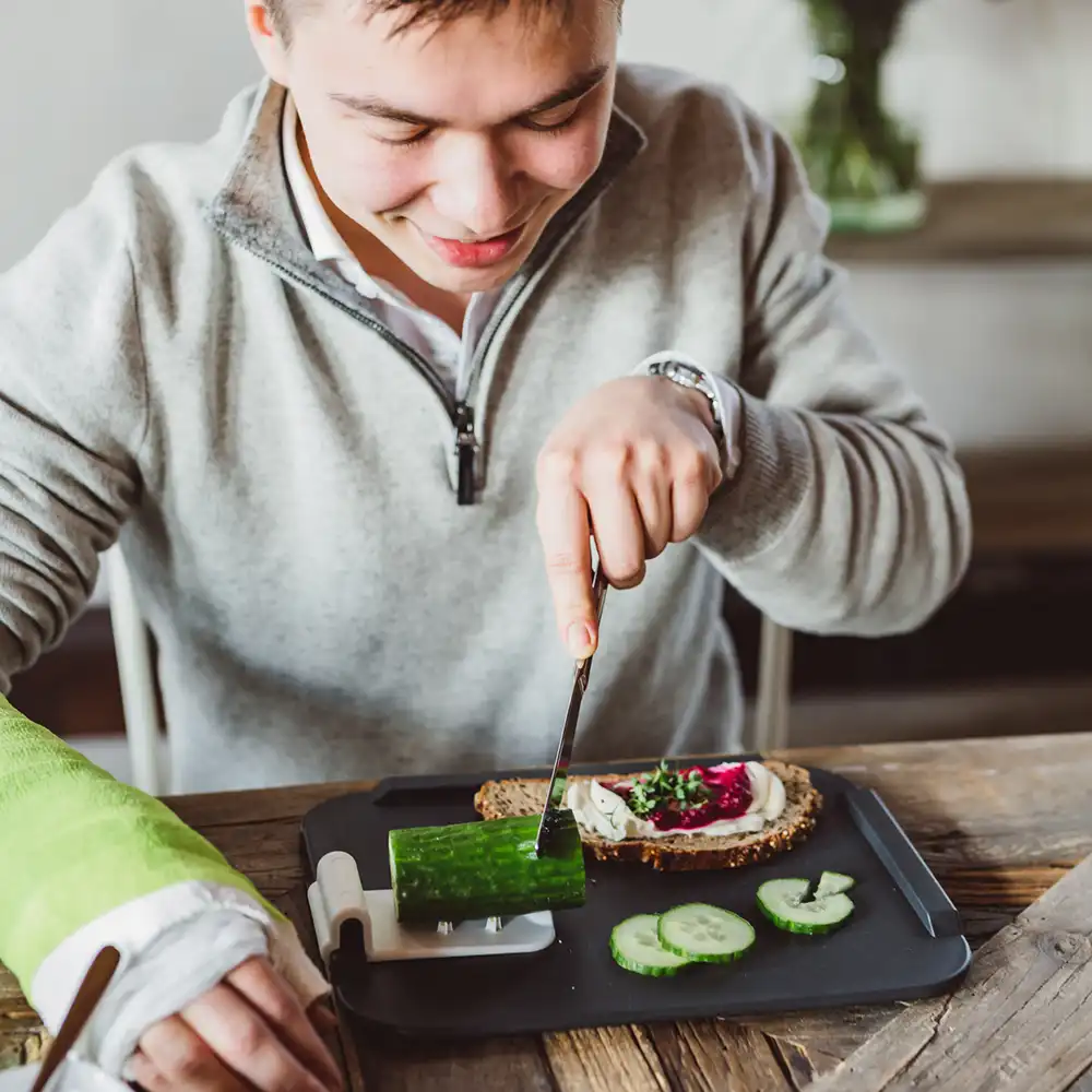 An ingenious everyday helper - the chopping board An ingenious everyday helper - the chopping board