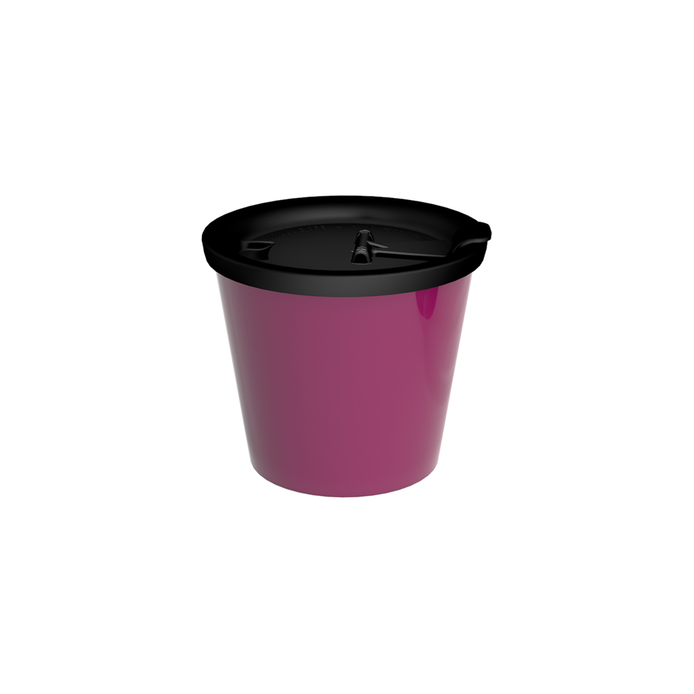 Little Lars with drinking lid Little Lars with drinking lid