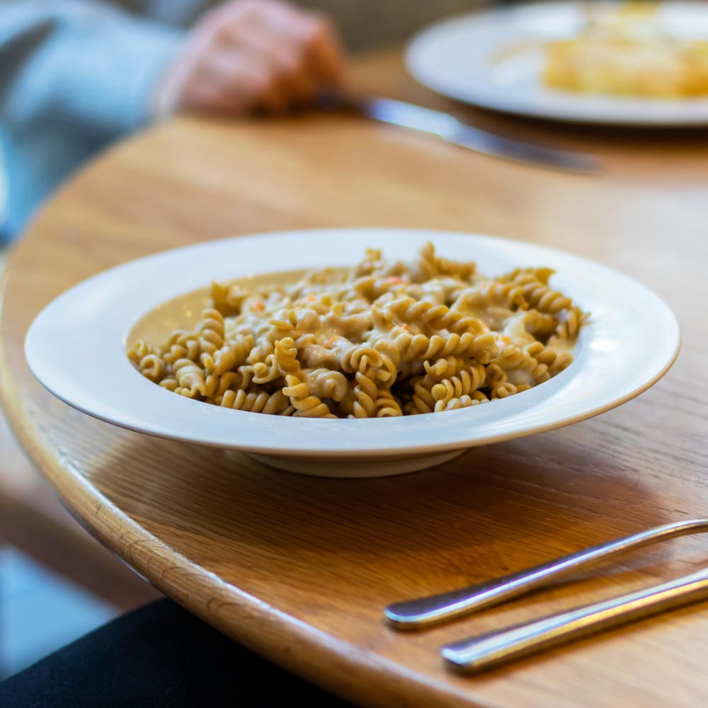 ORNAMIN Mehrweggeschirr-Mensa-Kantine-Gemeinschaftsverpflegung-Referenz-Ratsgymnasium