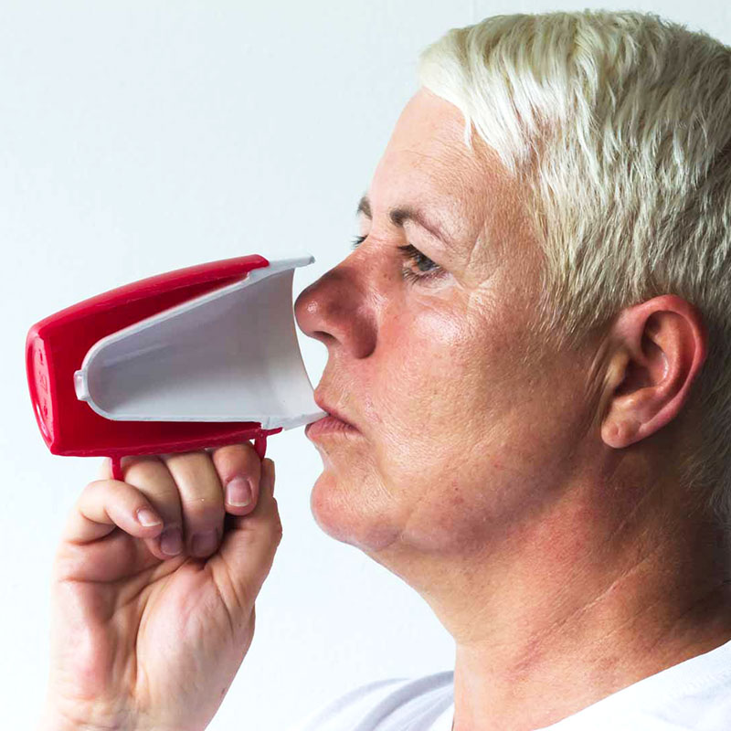 Mug with internal cone 