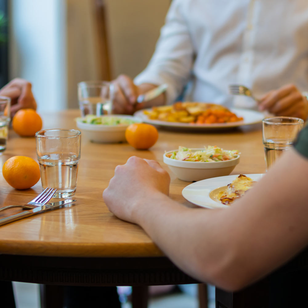 ORNAMIN-Mehrweggeschirr-Mensa-Kantine-Gemeinschaftsverpflegung-Referenz-Ratsgymnasium