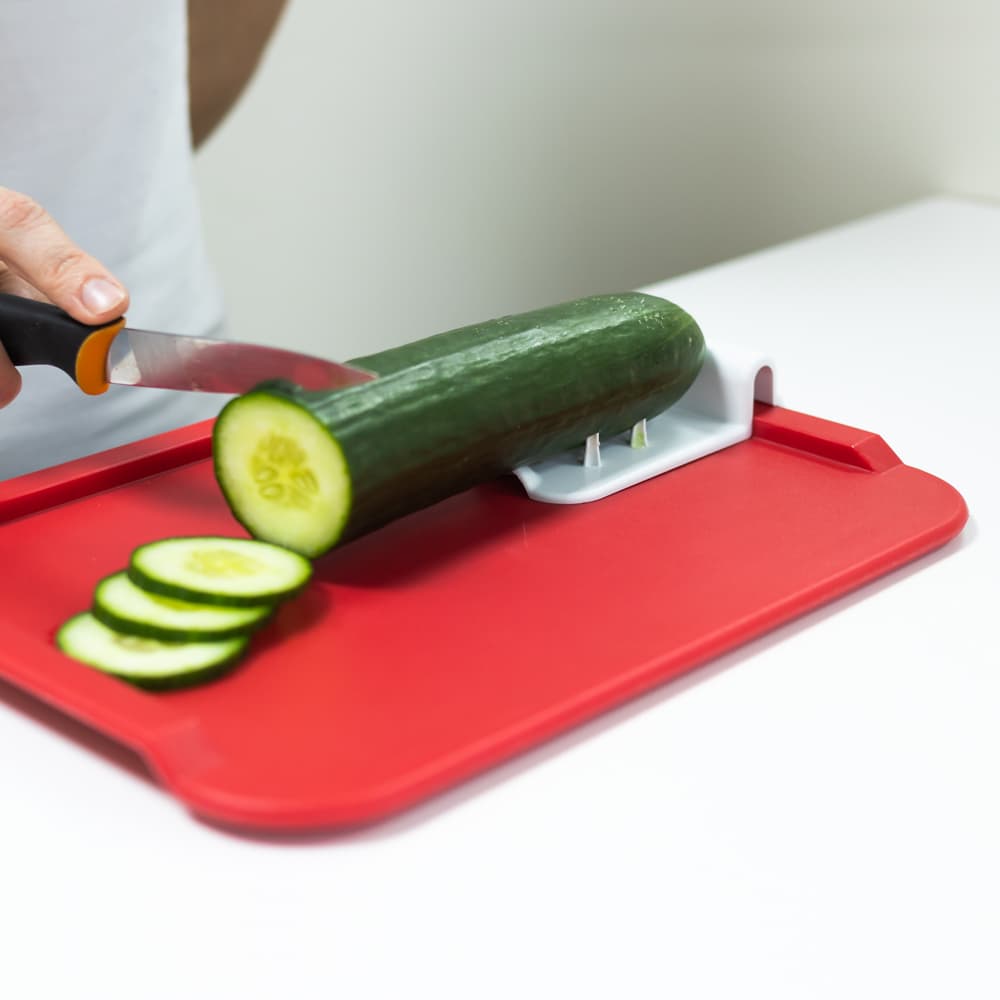 Large non-slip board with preparation aid Large non-slip board with preparation aid