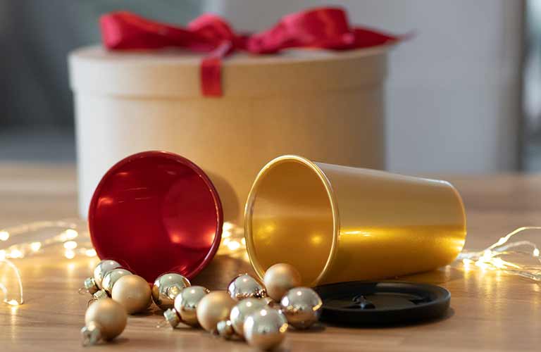 ORNAMIN-Geschenke-Weihnachten-Coffee-to-go-Mehrwegbecher ORNAMIN Coffee To go Mehrwegbecher Great Gloria weihnachtlich Dekoriert