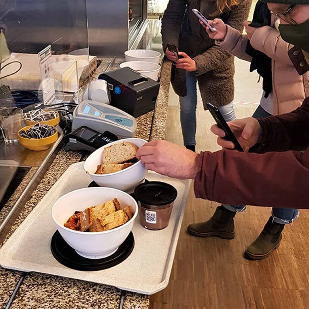 Mensa mit ORNAMIN Produkten